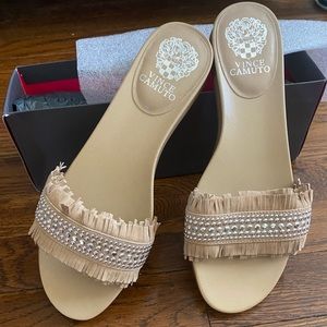 Vince Camuto Ettina sandals tan sz9